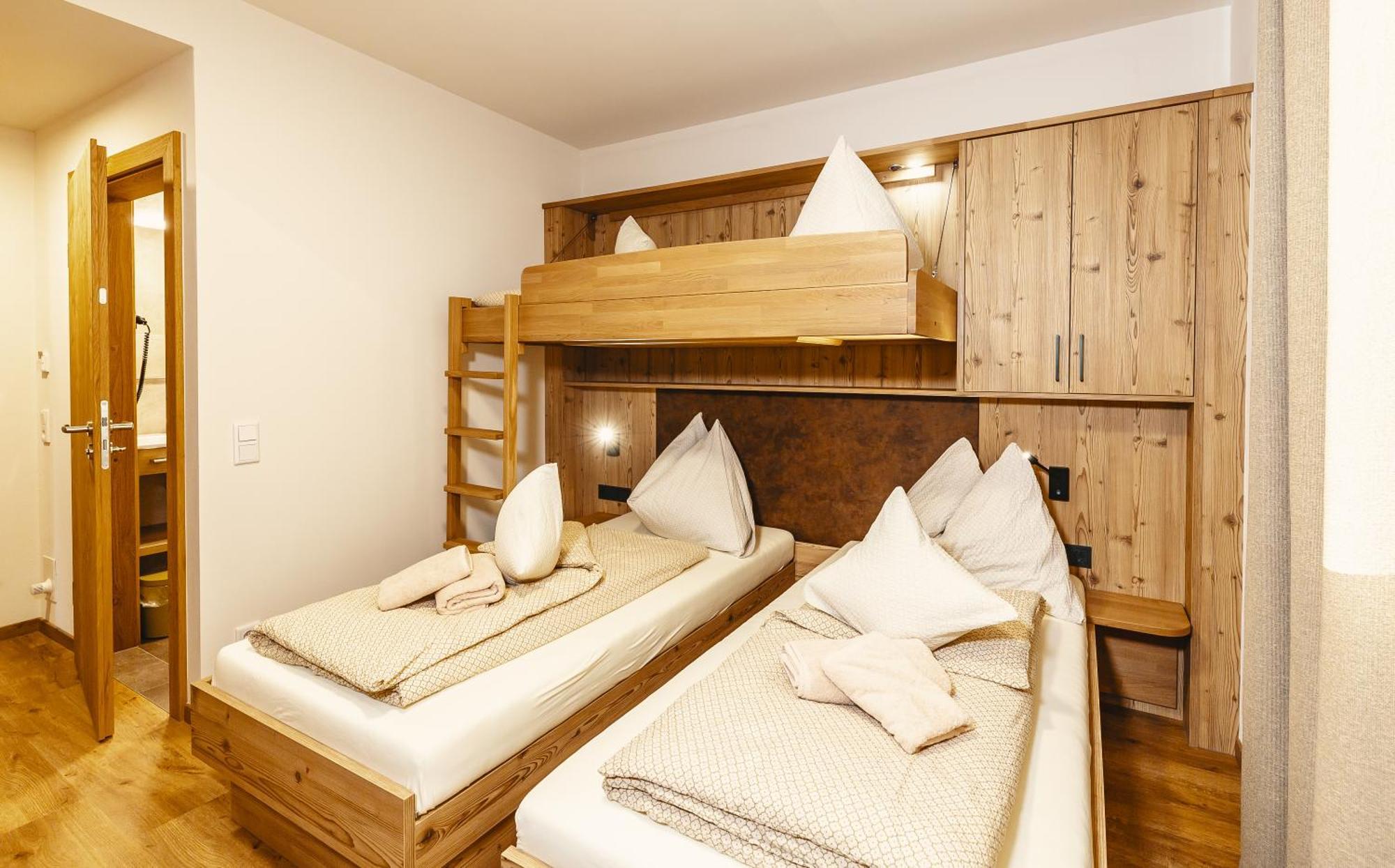 Lindlinghof Aparthotel Saalbach-Hinterglemm Szoba fotó